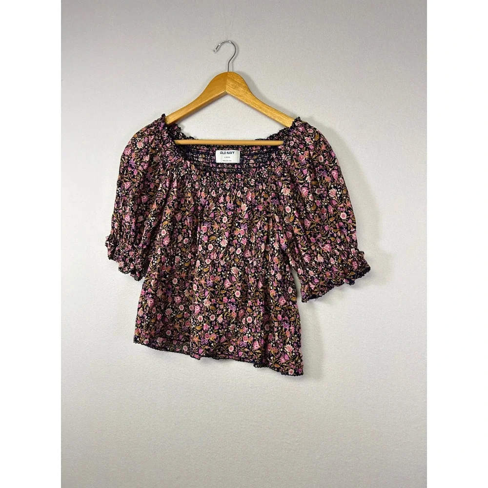 Old Navy Smocked‎ Puff Sleeve Top Womens S Petite Navy Pink Floral Ruffle Blouse
